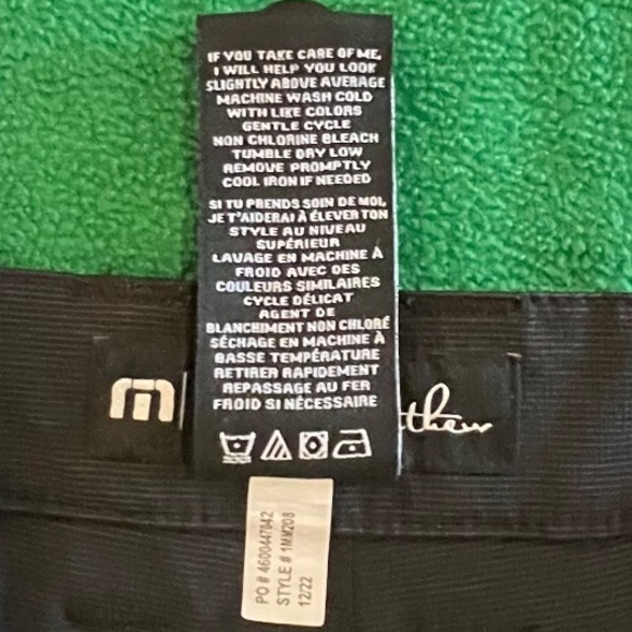 Men's Travis Mathew Golf Shorts Black Flat Front Performance Size 40 - Picture 8 of 8